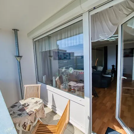 - Haus B, App 0b0803 *